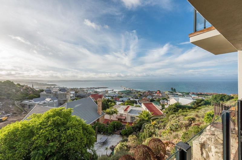 3 Bedroom Property for Sale in Linkside Western Cape